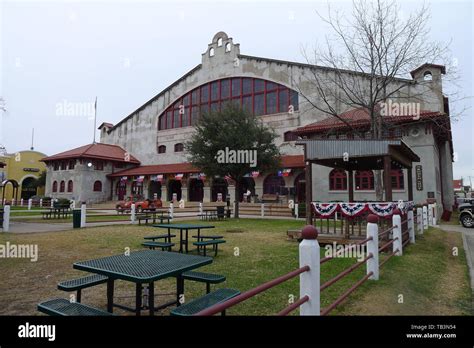 Exterior Of Cowtown Coliseum At Fort Worth Stockyards Stock Photo Alamy