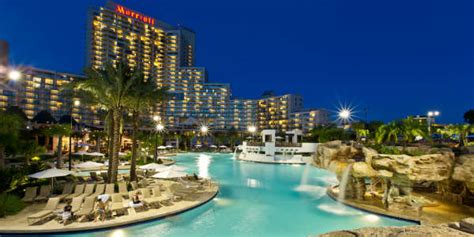 Orlando World Center Marriott Launches Nightly Laser Light