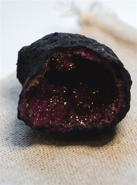 Purple Quartz Geode Black Quartz Geode Druzy Crystal Raw Etsy