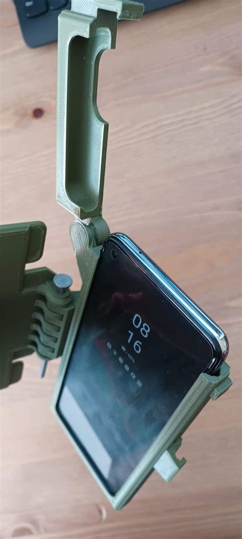 Stl File Iphone 13 Pals Molle Armor Plate Carrier Phone Mount 📱・model