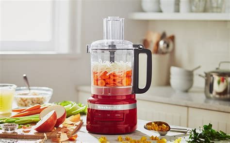 Mini Food Processor Vs Food Chopper: Which Is The Best Choice?