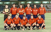 SELECCIÓN-5-09-1998. Chipre, 3 - España, 2. De pie, de izquierda a ...