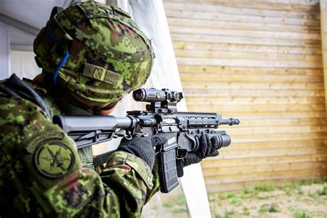 Estonia Receives First Batch Of R20 Rahe Automatic Rifles