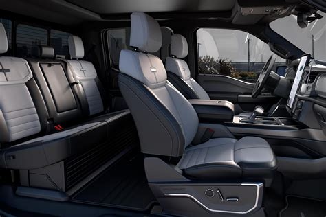 2022 Ford F 150 Platinum Interior