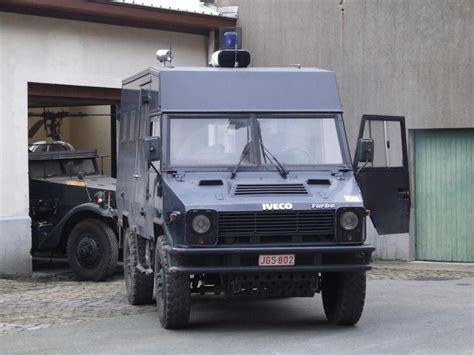 iveco de la gendarmerie belge politie voertuigen