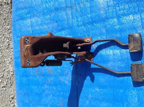 Find 196364 Ford Fairlane Clutch Pedal Assembly In Murfreesboro