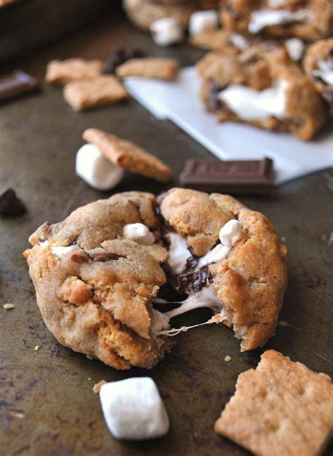 Made with vegetable oil instead of butter and they contain both almond and vanilla extracts! 15 Best Back to School Cookie Recipes - Tip Junkie