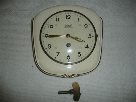 Vintage Ceramic Kitchen Wall Clock Garant Schwebe Anker Made In