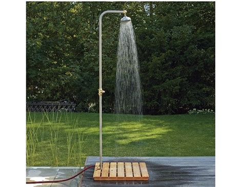 10 Easy Pieces Freestanding Outdoor Showers Gardenista Outdoor Shower Diy Garden Shower
