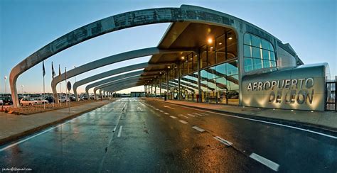 El Aeropuerto De León Supera Los 7600 Pasajeros En Abril