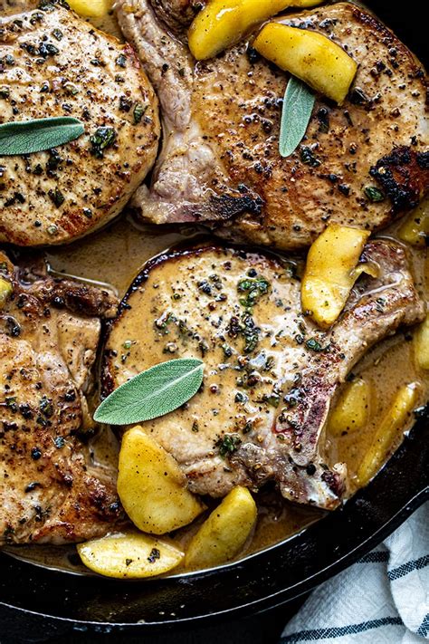 Enjoy this crazy delicious and tender pork chop recipe with all your favorite side dish recipes for a fast and flavorful easy dinner the whole family will love. Apple Cider Pork Chops (Cast Iron Pork Chops) | Good Life Eats