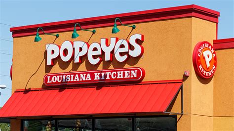 Employee Busted Running A Popeyes Spicy Chicken Side Hustle