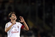 El futbolista brasileño Kaká anuncia su retirada a los 35 años