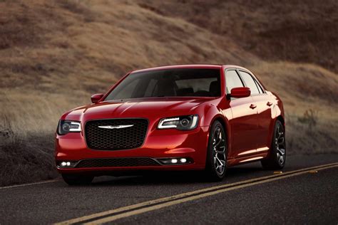 Chrysler 300 Revamped Gains New 8 Speed Auto Gearbox Srt Variant Axed