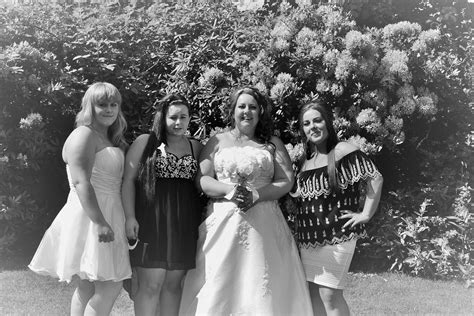 Pin By Jaynie Acton On Wedding Photos Wedding Photos Bridesmaid