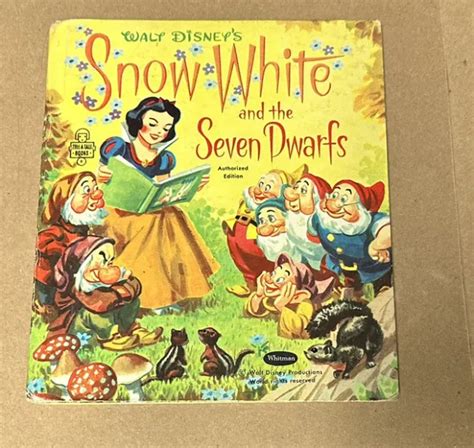 Walt Disneys Snow White And The Seven Dwarfs Vintage Tell A Tale Book