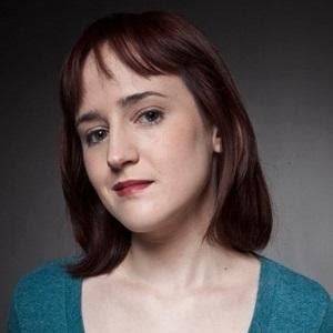 Read my newsletter at mara.substack.com! Mara Wilson - Bio, Family, Trivia | Famous Birthdays