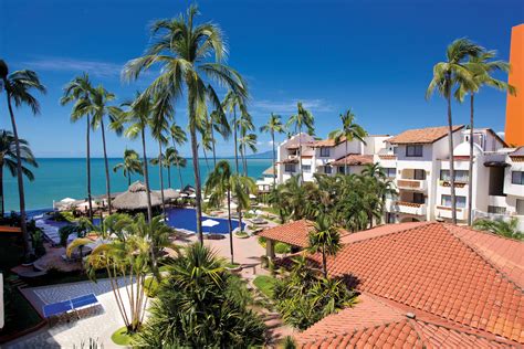 Situated along the best beach in port dickson, grand beach resort is your perfect gateway to disconn. Plaza Pelicanos Grand Beach Resort - Puerto Vallarta | Transat