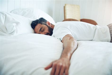 How Sleep Fosters Creative Thinking