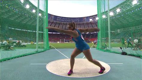 However, if you feel that the weight suggested for you is too heavy or light, you may need to adjust the weight to suit your needs. Moscow 2013 - Discus Throw Women - Final - YouTube