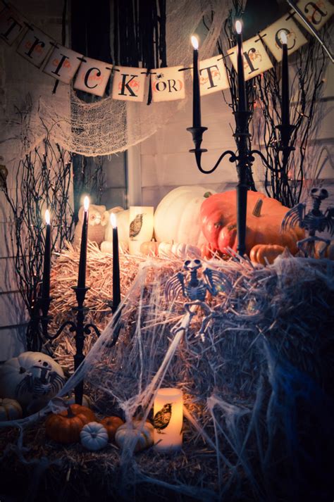 Trick Or Treat 90 Cool Outdoor Halloween Decorating Ideas