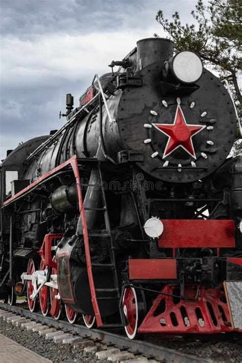 Vintage Exhibit Black Locomotive With Red Wheels Red Star Soviet