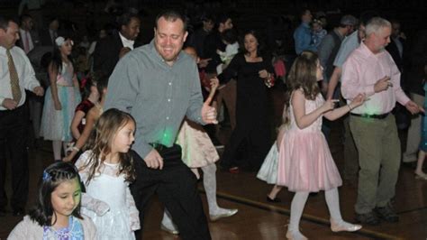 Daddy Daughter Dance To Be Hosted By Lynchburg Parks And Recreation Wset