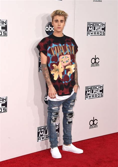 Justin Bieber Heres What The Stars Wore To The 2015 Amas Justin
