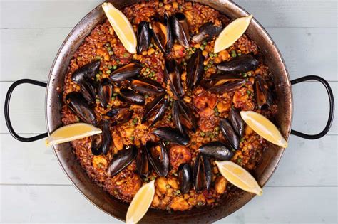 Easy Seafood Paella Recipe For 4 Or More Basco Spanish Food Online