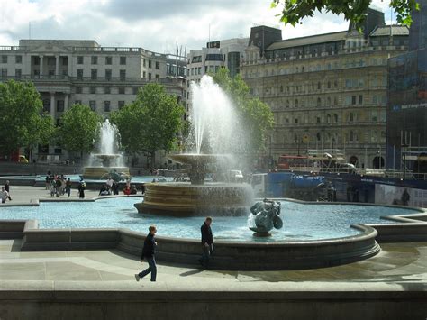 Trafalgar Square Fountains London The Fountains In Trafal Flickr