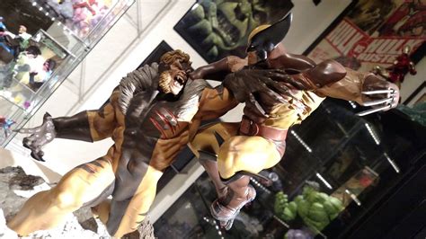Wolverine Vs Sabretooth Polystone Diorama By Sideshow