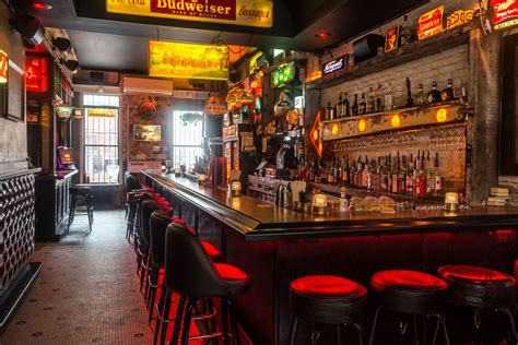 Michelin Rated Do Or Dine Is Now A Grungy Bed Stuy Dive Bar Western