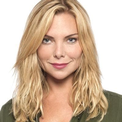 English actress, singer and director, in film, television and stage. Samantha Womack | Total Movies Wiki | FANDOM powered by Wikia