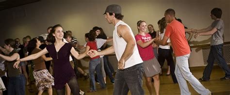 Your child wants to take dance classes. Dancing for Beginners: What Can I Expect at My First Lesson?