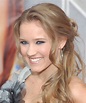 File:Emily Osment 2009 (Cropped).jpg