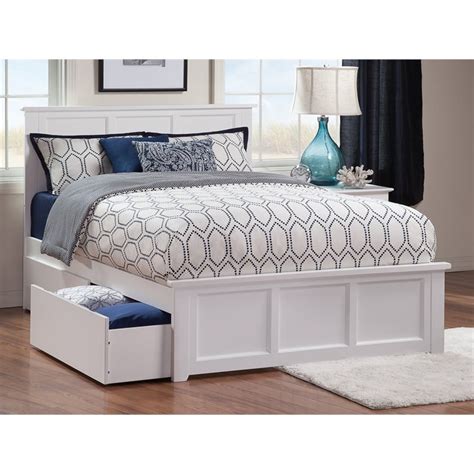 Pemberly Row Traditional Full Size Storage Wood Platform Bed In White