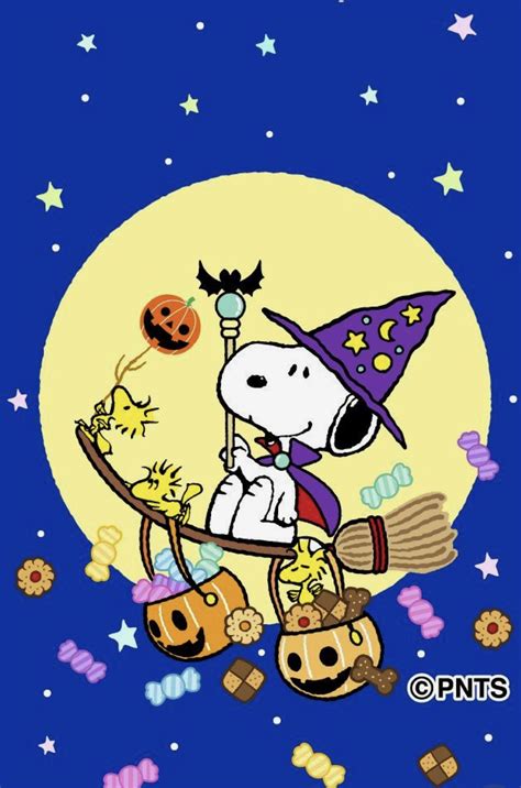 Pin By Alicia On Snoopy Snoopy Halloween Snoopy Wallpaper Snoopy Images