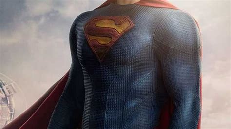 Superman And Lois The Cw Reveals A First Look At Tyler Hoechlins