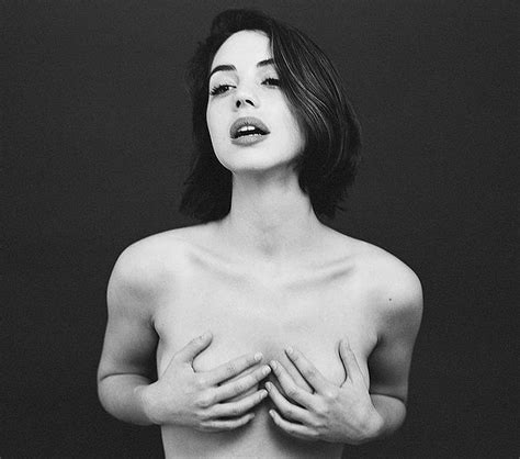 Hot Adelaide Kane Nude Topless And Upskirt Photos On Fuckher