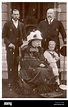 La regina Victoria con il figlio, nipote e pronipote. Data: 1895 Foto ...