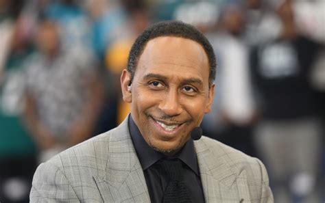 Smith family includes four older sisters and a younger brother who died in a car accident in 1992. Stephen A. Smith - Bio, Net Worth, Salary, Married, Wife, Age, Nationality, Family, Contract ...