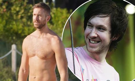 Shirtless Calvin Harris Shows Off His Bronzed Ripped Physique On Miami Beach Daily Mail Online