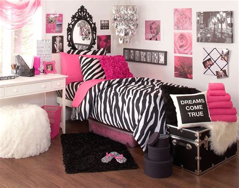 Red white zebra bedroom set home decorating ideas. zebra girls rooms | Our zebra print looks amazing when it ...