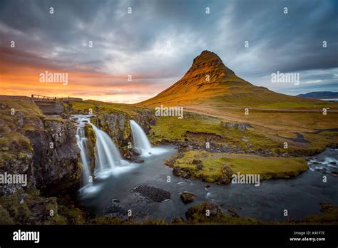Kirkjufell Iceland Stock Photo Alamy