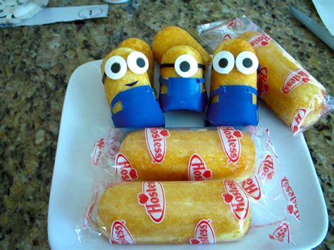 Sometimes i like to get a bake started with only the bottom heating elements turned on (i do this by using the warm setting instead of the bake setting) to keep the top heating elements from creating a crust or stunting the rise of cakes. How To Make Minions Using Twinkies | HubPages