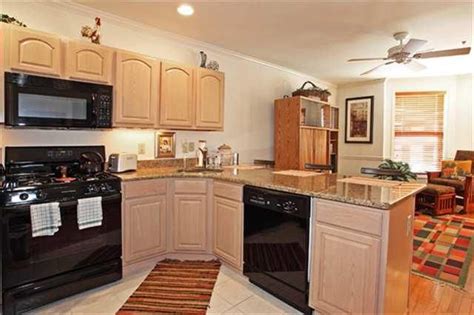 How do you clean old oak kitchen cabinets? What color walls with pickled oak cabinets?? H-E-L-P ...