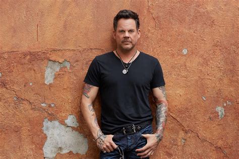 Gary Allan Gets Engaged To Girlfriend Molly Martin