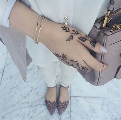 Pin By 👑yÉda Qu33Ñ👑 On Dpzz Henna Tattoo Designs Henna Tattoo