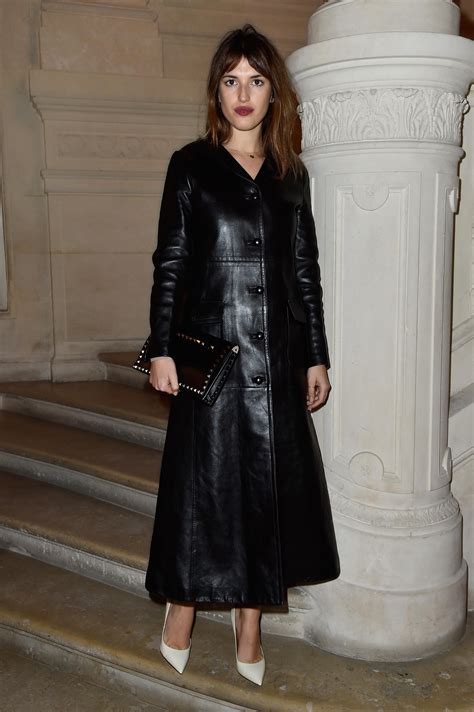 The French Girl Beauty Statement That Only Gets Better From Day To Night Jeanne Damas Style