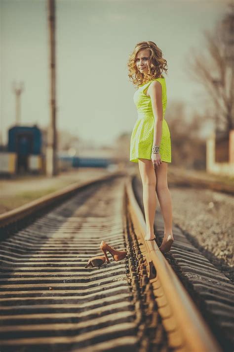 Senior Portrait Photo Picture Idea Girls Railroad Tracks Train Tracks Photography